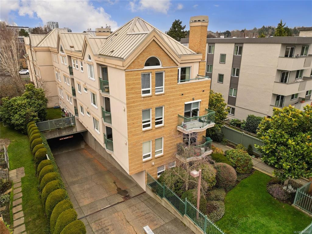204-1037 Richardson Street, Victoria, BC, V8V 3C6 - 34