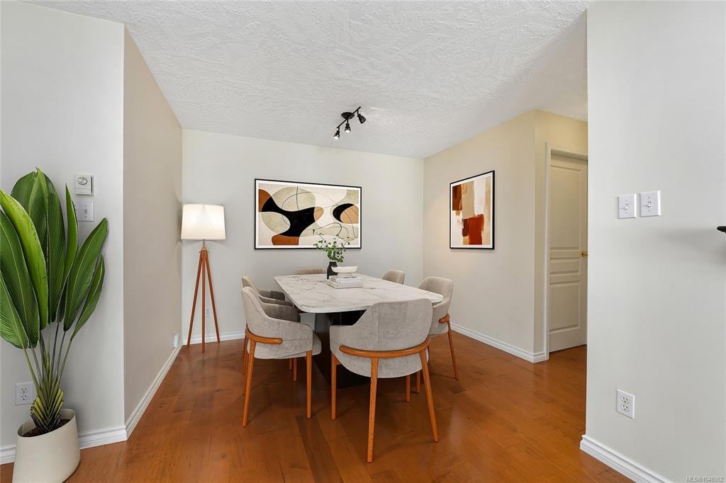 204-1037 Richardson Street, Victoria, BC, V8V 3C6 - 16