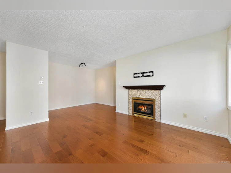 204-1037 Richardson Street, Victoria, BC, V8V 3C6 - 7