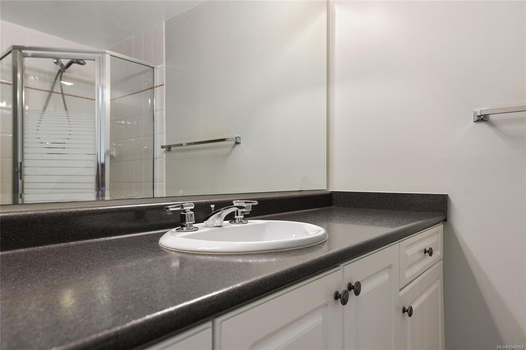 204-1037 Richardson Street, Victoria, BC, V8V 3C6 - 23