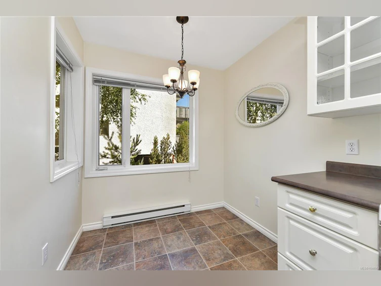 204-1037 Richardson Street, Victoria, BC, V8V 3C6 - 14