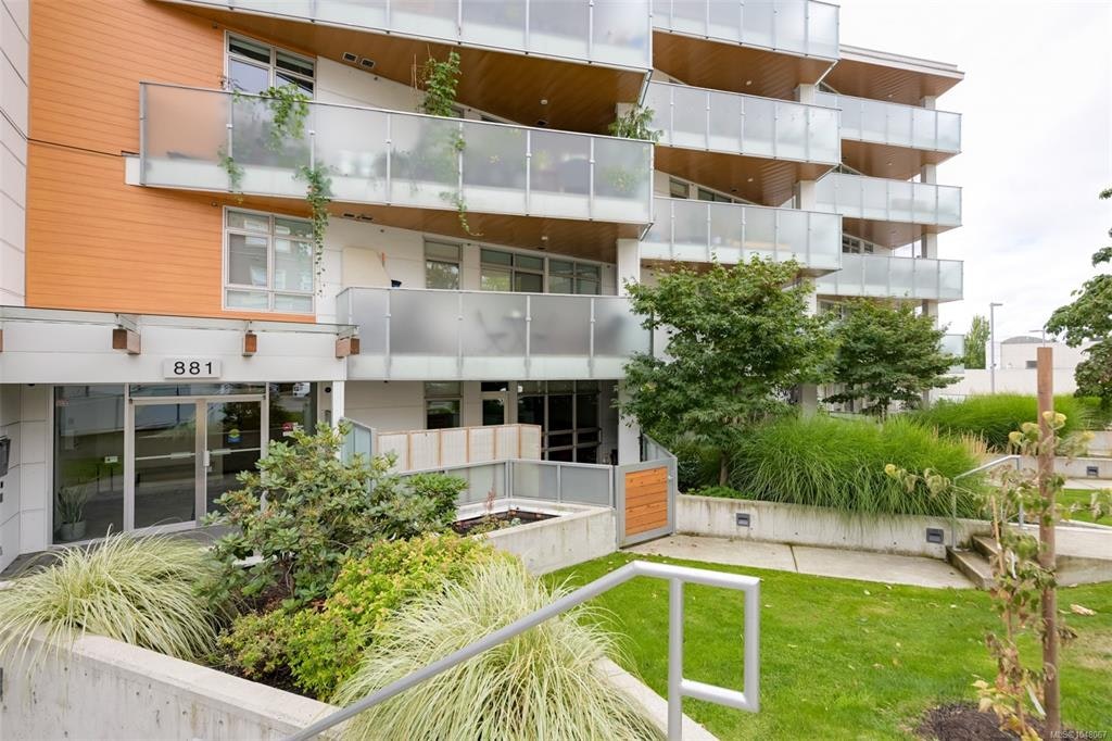 103-881 Short Street, Saanich, BC, V8P 2L3