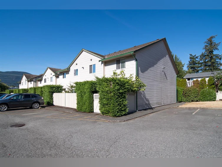6-1906 Bowen Road, Nanaimo, BC, V9S 5S6