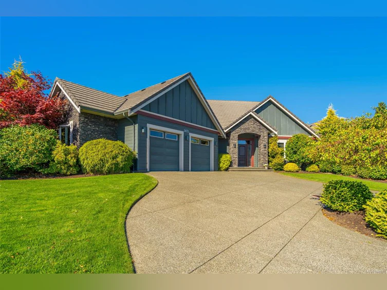3172 Royal Vista Way, Courtenay, BC, V9N 9X3