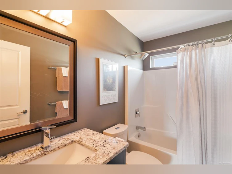 3172 Royal Vista Way, Courtenay, BC, V9N 9X3 - 45