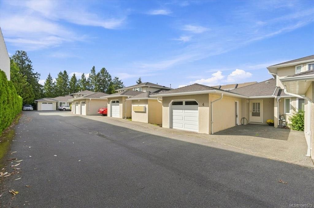 4-6211 Blueback Road - 2