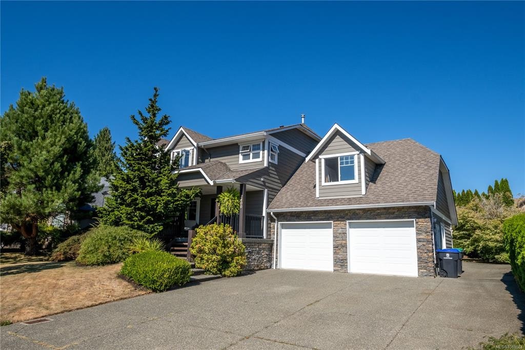 2400 Stirling Crescent, Courtenay, BC, V9N 9W6