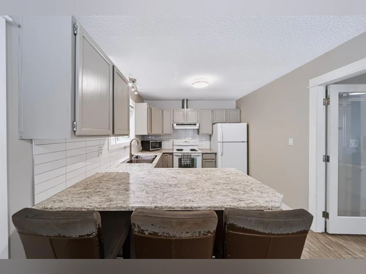 3161 Singleton Road, Nanaimo, BC, V9T 2X4 - 9