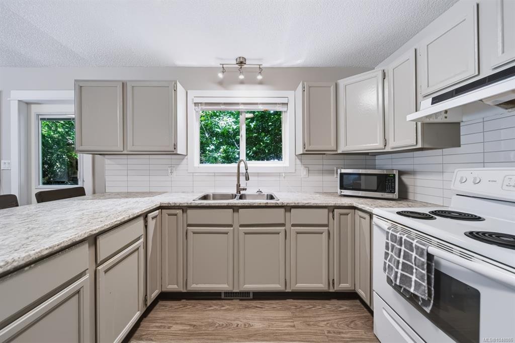 3161 Singleton Road, Nanaimo, BC, V9T 2X4 - 7