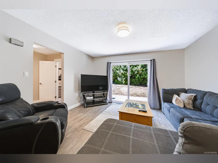 3161 Singleton Road, Nanaimo, BC, V9T 2X4 - 6