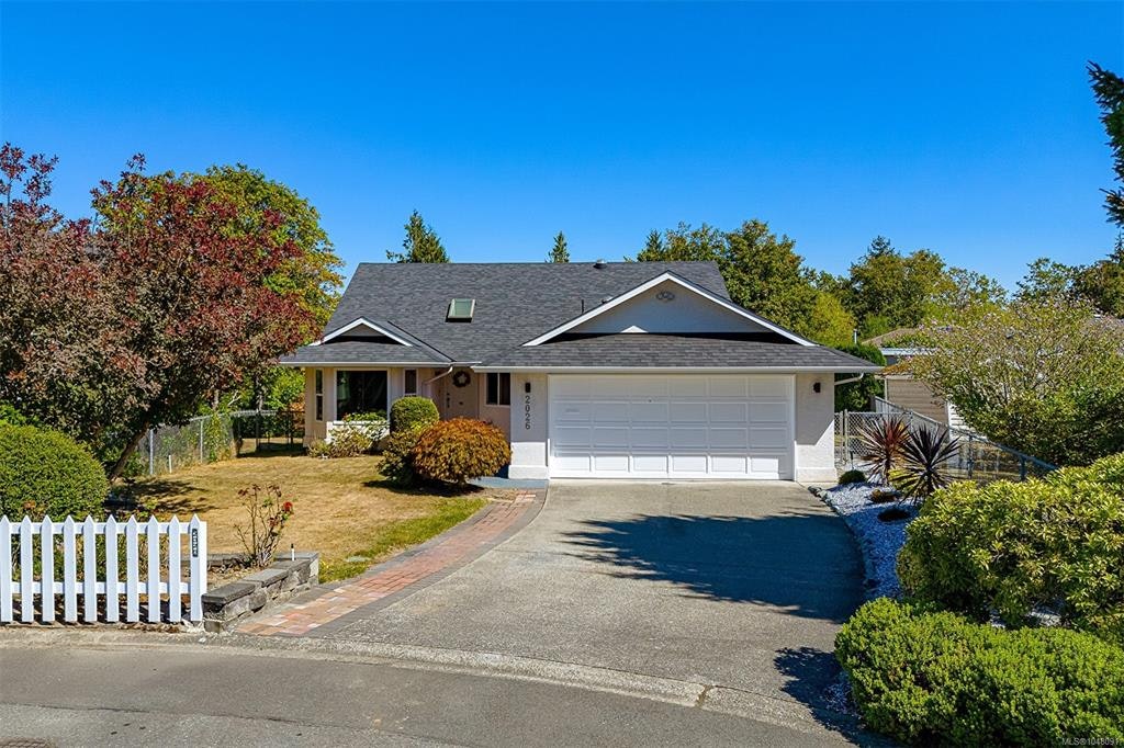 2026 Bowcott Place, Sidney, BC, V8L 5A1