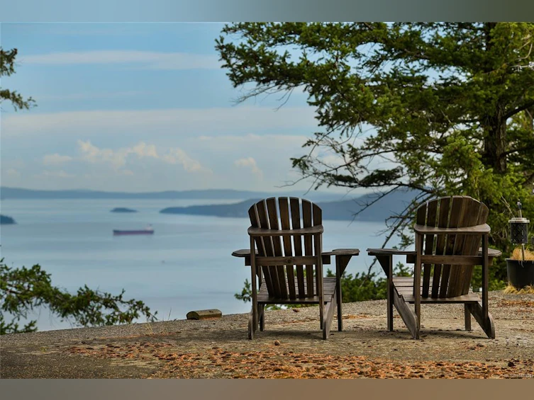 470 Heck Hill Road, Mayne Island, BC, V0N 2J2