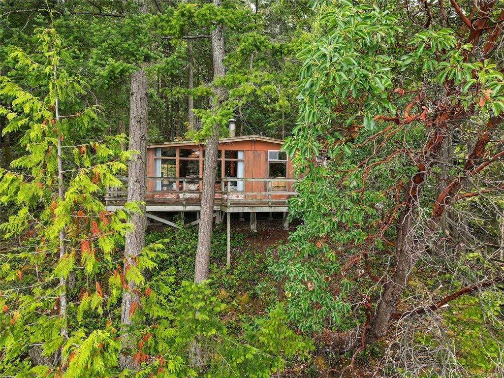 707 Wilks Road, Mayne Island, BC, V0N 2J1 - 11