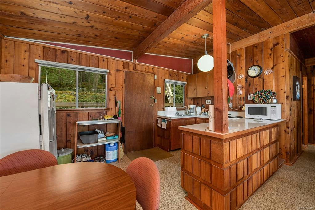 707 Wilks Road, Mayne Island, BC, V0N 2J1 - 14