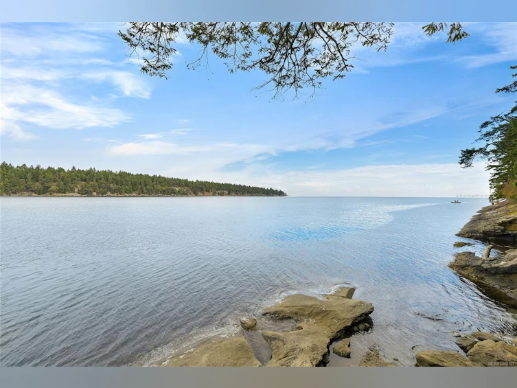 707 Wilks Road, Mayne Island, BC, V0N 2J1 - 55