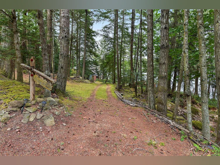 707 Wilks Road, Mayne Island, BC, V0N 2J1 - 50