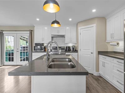 541 Lori Place - 3
