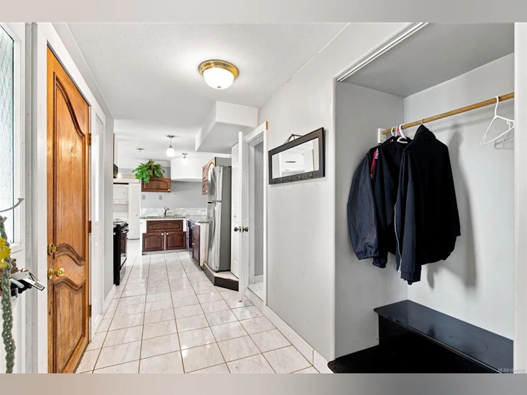 945 Little Mountain Road, Errington, BC, V9P 2C3 - 45