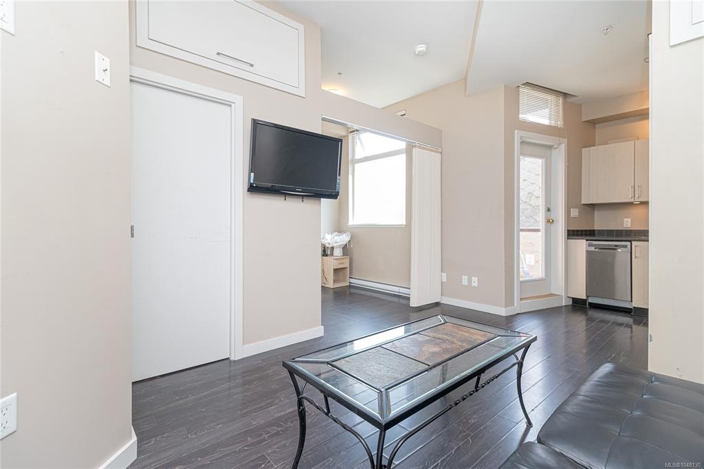 305-1121 Fort Street, Victoria, BC, V8V 3K9 - 7