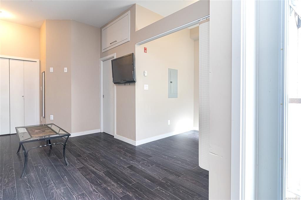 305-1121 Fort Street, Victoria, BC, V8V 3K9 - 12