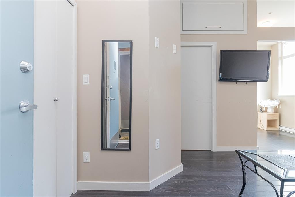 305-1121 Fort Street, Victoria, BC, V8V 3K9 - 6