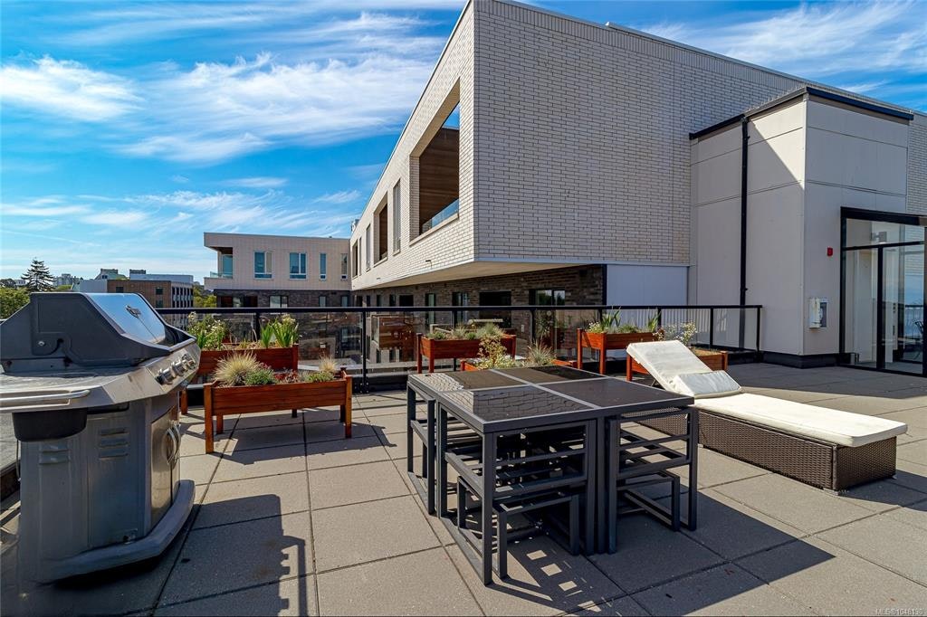 305-1121 Fort Street, Victoria, BC, V8V 3K9 - 21
