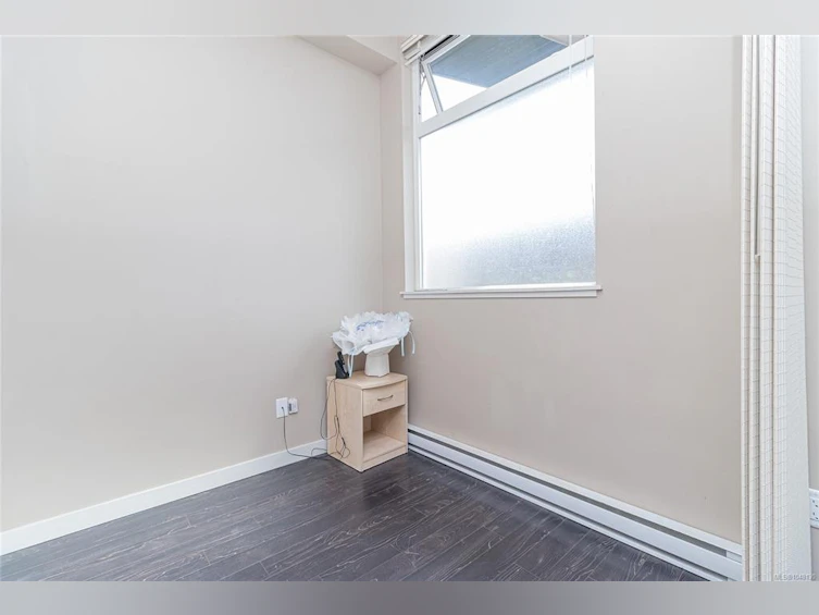 305-1121 Fort Street, Victoria, BC, V8V 3K9 - 13
