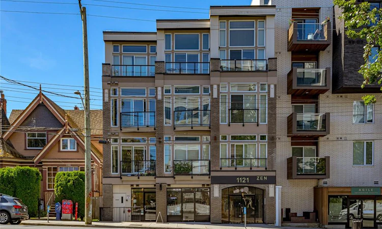 305-1121 Fort Street