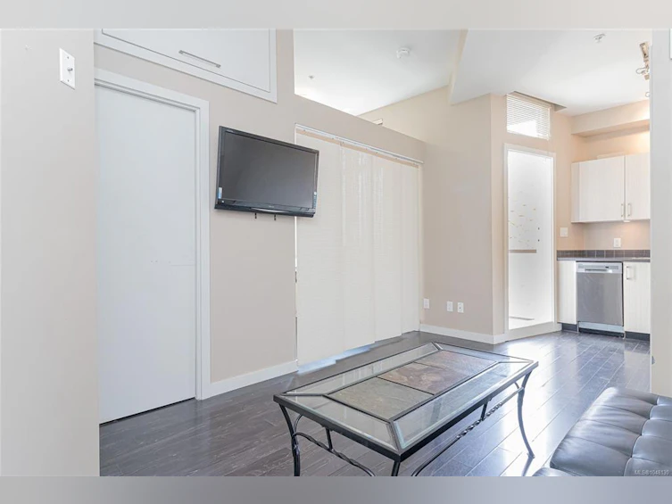 305-1121 Fort Street, Victoria, BC, V8V 3K9 - 8