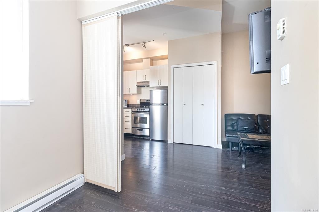 305-1121 Fort Street, Victoria, BC, V8V 3K9 - 14