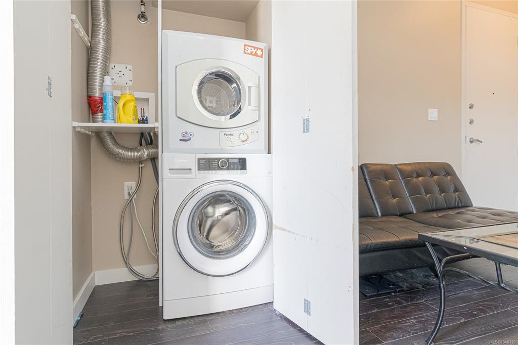 305-1121 Fort Street, Victoria, BC, V8V 3K9 - 16