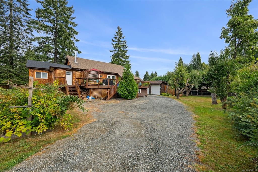 4689 Cumberland Road, Cumberland, BC, V0R 1S0