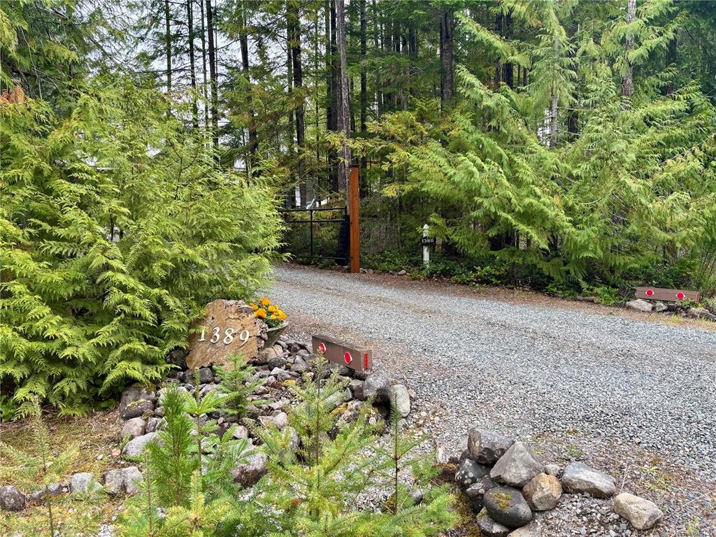 1389 Meadowood Way, Qualicum Beach, BC, V9K 2S4
