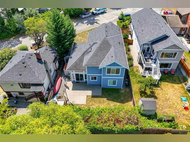 920 Snowdrop Avenue, Saanich, BC, V8Z 2N4 - 42