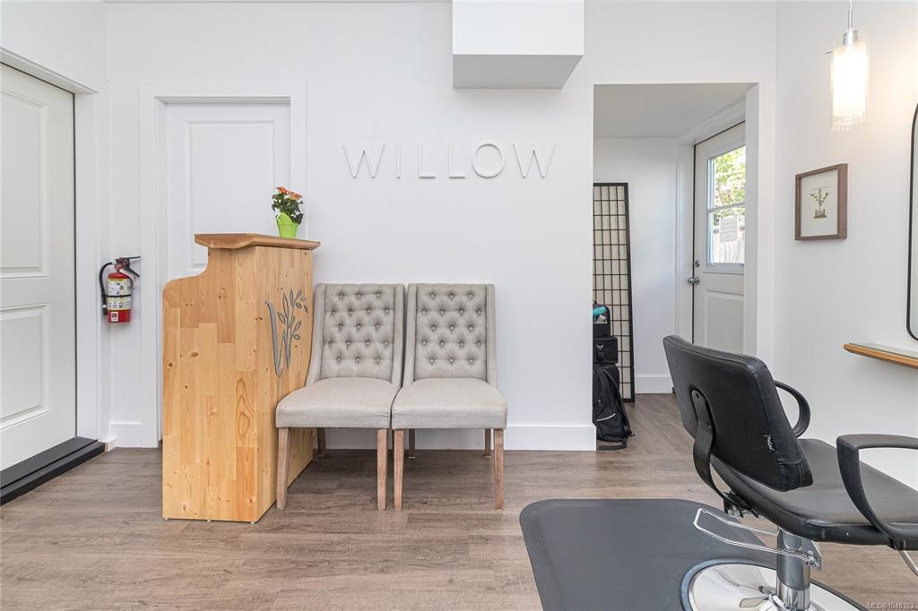 920 Snowdrop Avenue, Saanich, BC, V8Z 2N4 - 34