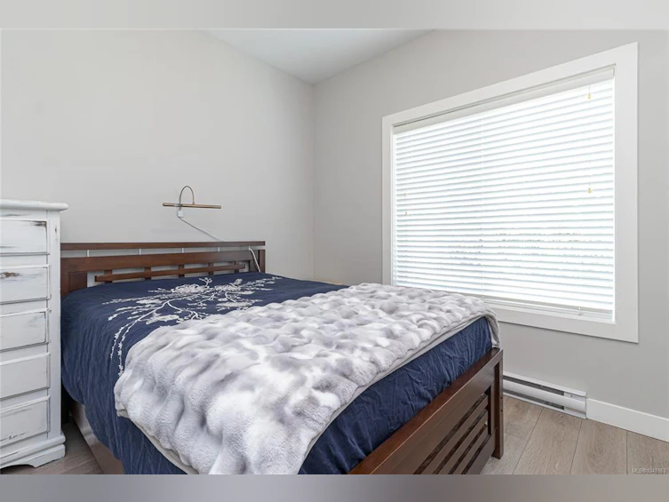 920 Snowdrop Avenue, Saanich, BC, V8Z 2N4 - 27