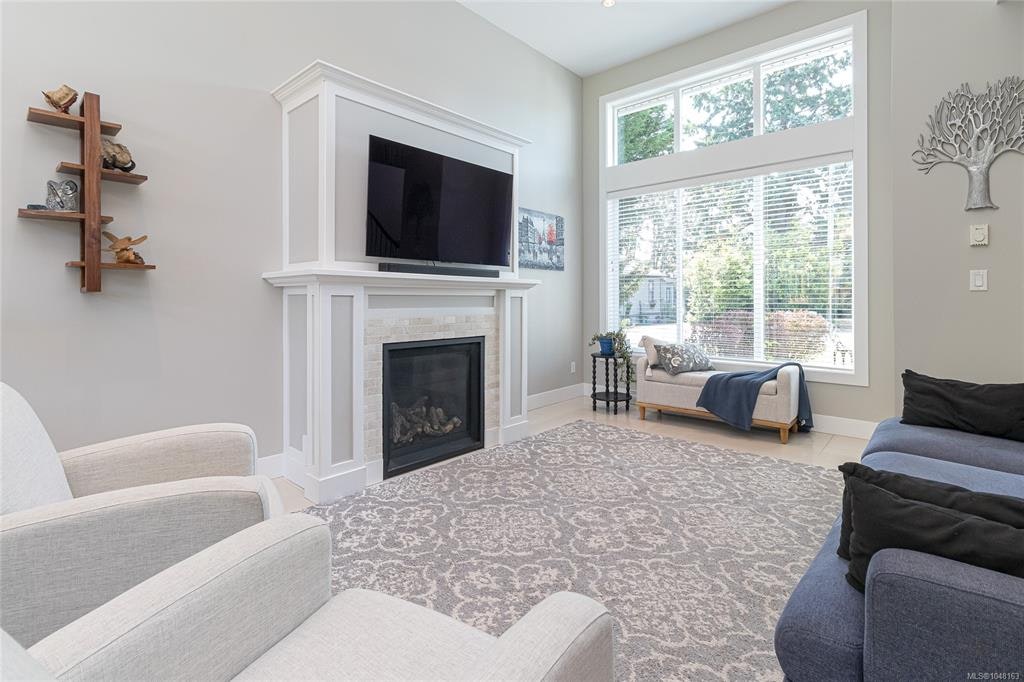 920 Snowdrop Avenue, Saanich, BC, V8Z 2N4 - 5