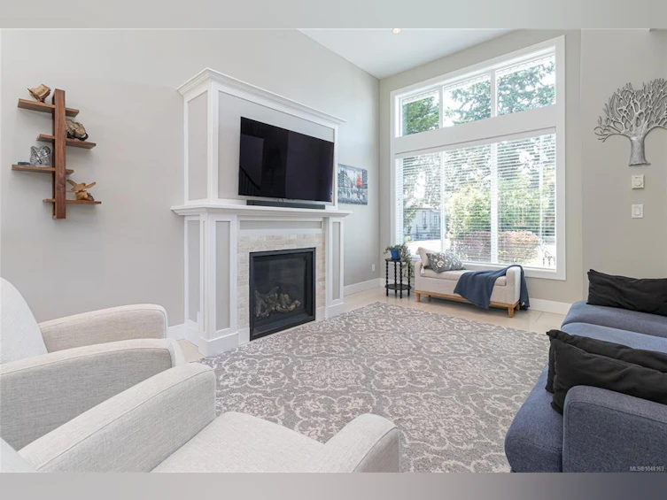 920 Snowdrop Avenue, Saanich, BC, V8Z 2N4 - 5