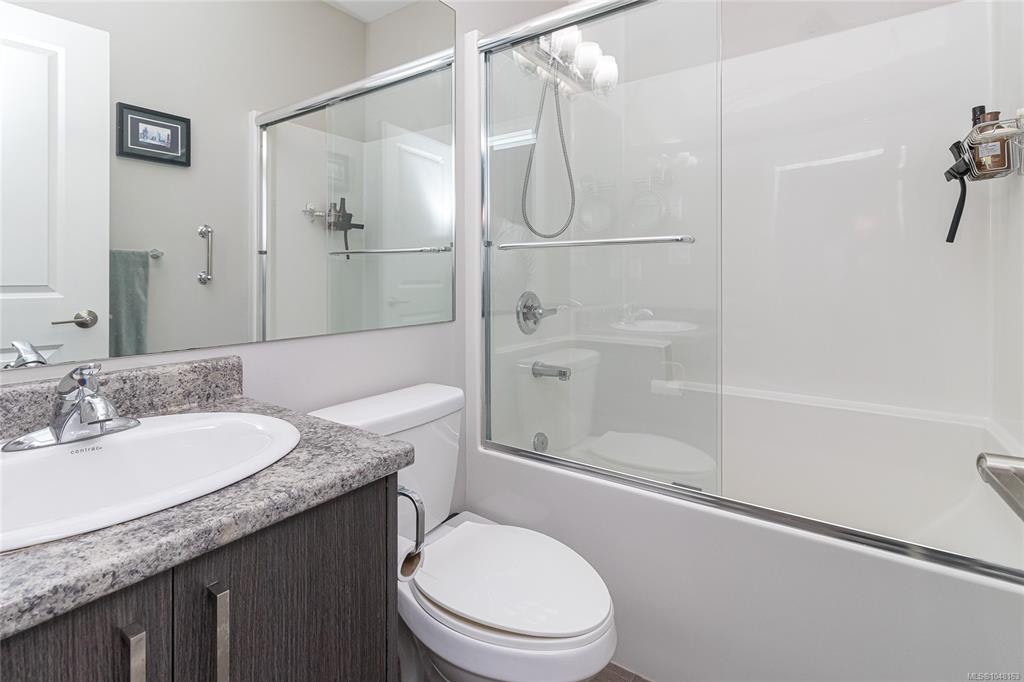 920 Snowdrop Avenue, Saanich, BC, V8Z 2N4 - 30
