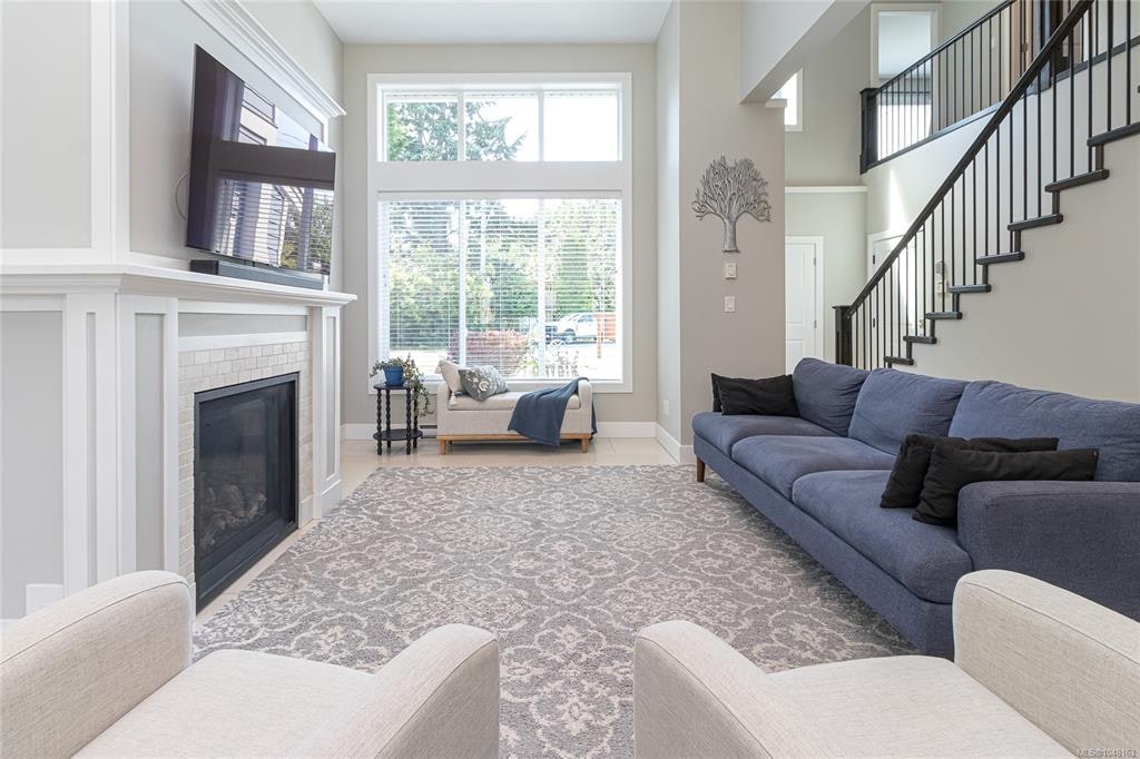 920 Snowdrop Avenue, Saanich, BC, V8Z 2N4 - 3