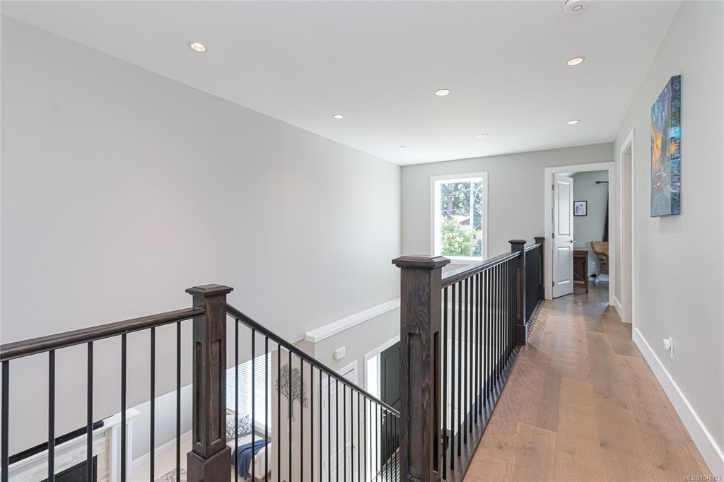 920 Snowdrop Avenue, Saanich, BC, V8Z 2N4 - 35