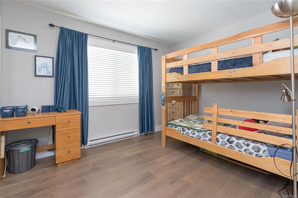 920 Snowdrop Avenue, Saanich, BC, V8Z 2N4 - 21