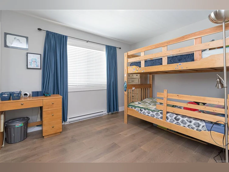 920 Snowdrop Avenue, Saanich, BC, V8Z 2N4 - 21