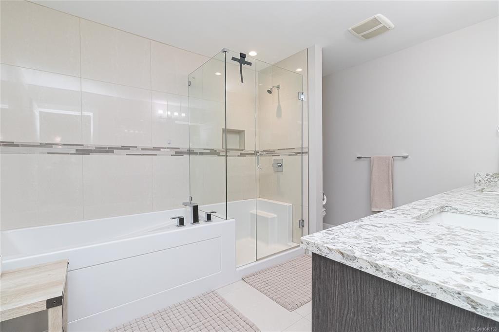 920 Snowdrop Avenue, Saanich, BC, V8Z 2N4 - 18