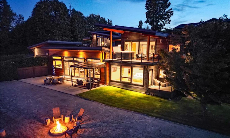 3875 Discovery Drive