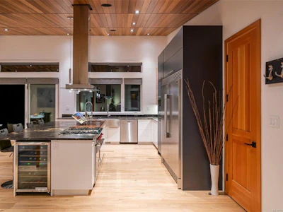 3875 Discovery Drive - 4