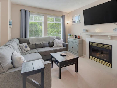102-1196 Sluggett Road - 2