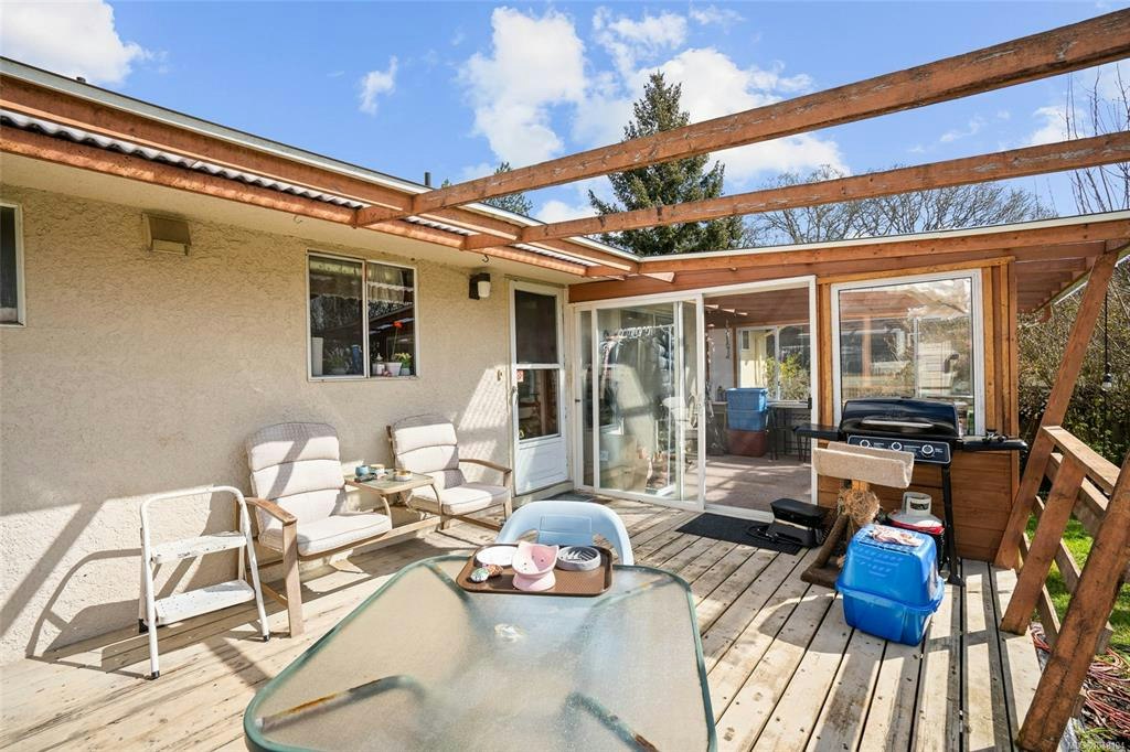 625 Broadway Street, Saanich, BC, V8Z 2G5 - 31