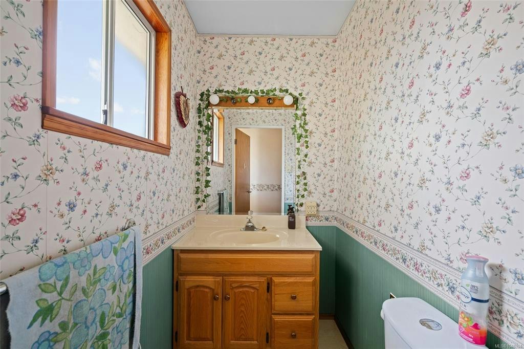 625 Broadway Street, Saanich, BC, V8Z 2G5 - 27