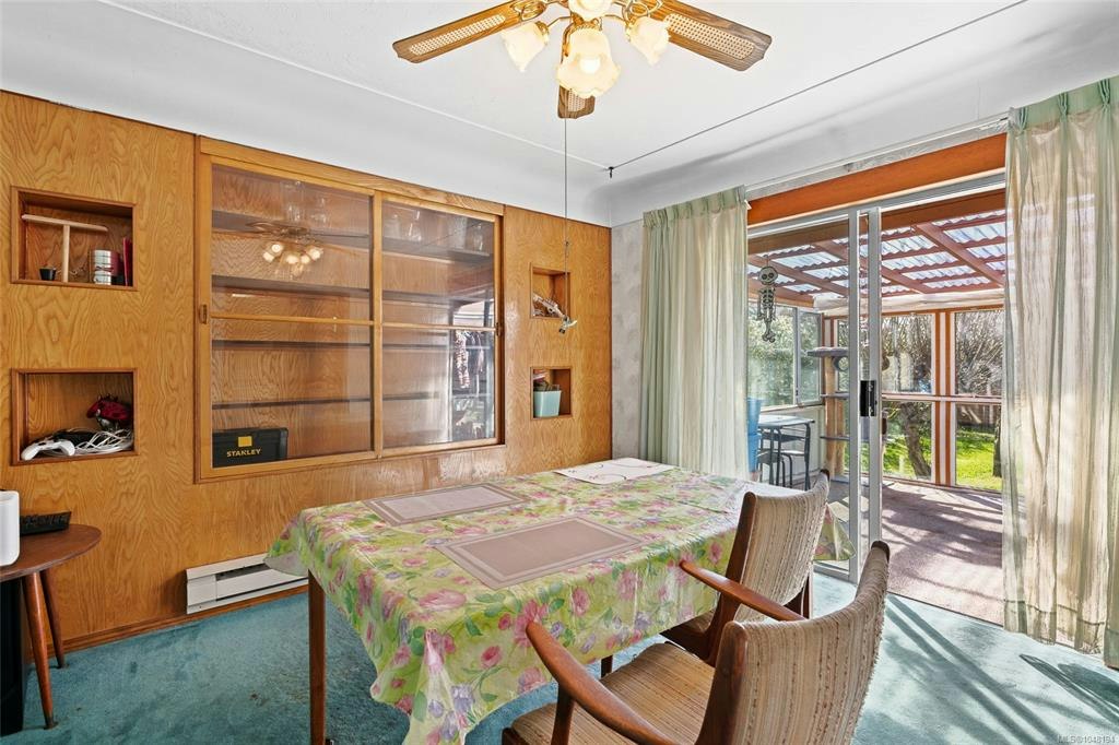 625 Broadway Street, Saanich, BC, V8Z 2G5 - 13
